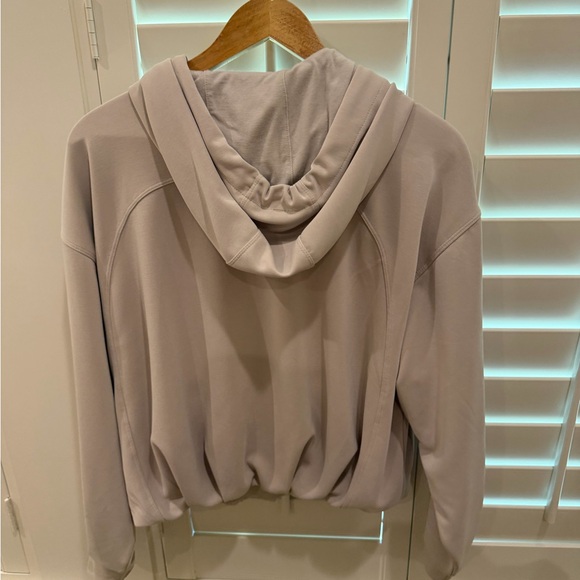 Athleta Seasoft Bubble Hem Hoodie in Abalone Grey - Picture 5 of 7